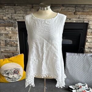 Asymmetrical White Sleeveless Tank Top